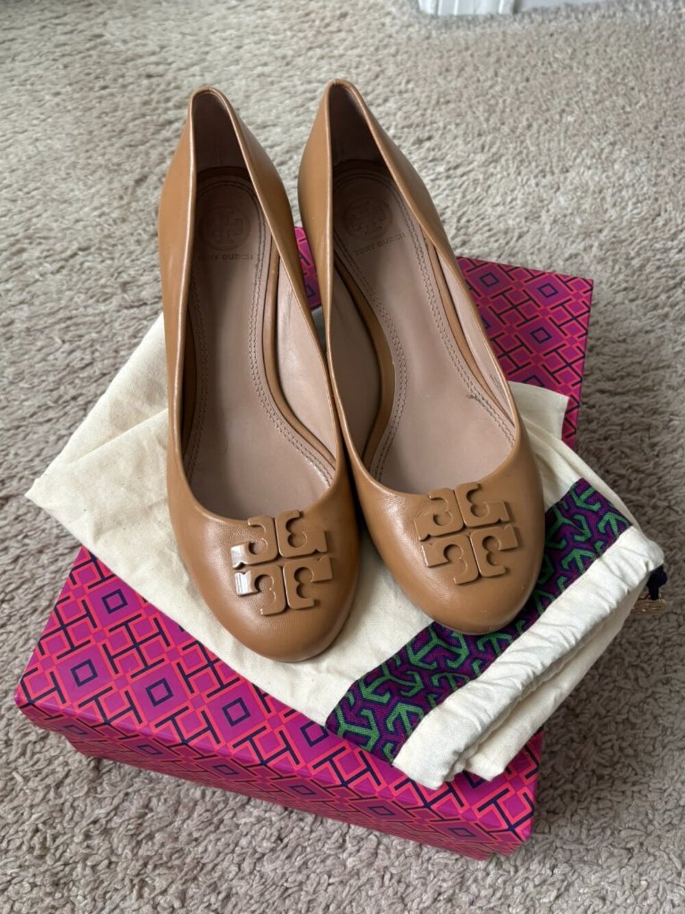 Tory Burch Brown Leather Raleigh Round Toe Lowell Wedges